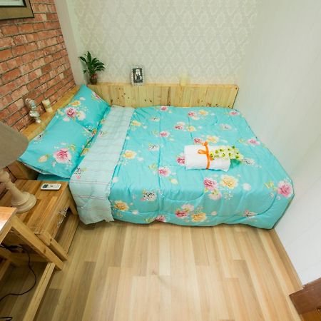 Wanderlust Saigon Hostel & Rooftop Bar Ho Chi Minh City Bagian luar foto