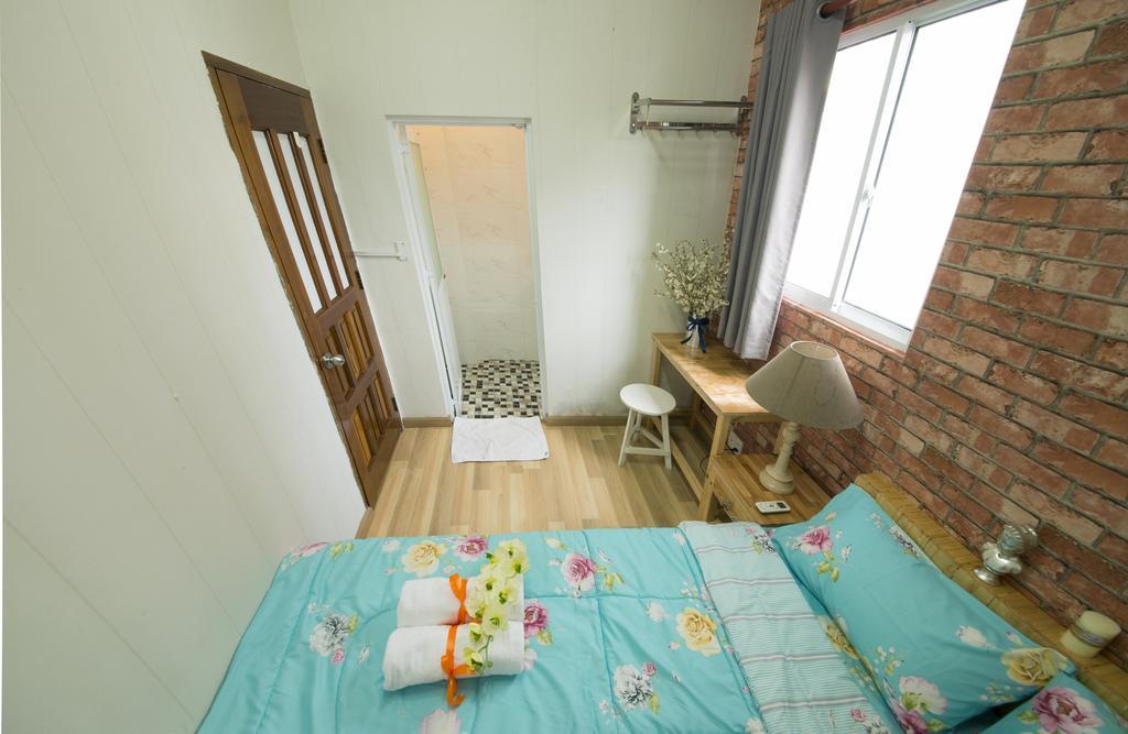 Wanderlust Saigon Hostel & Rooftop Bar Ho Chi Minh City Bagian luar foto