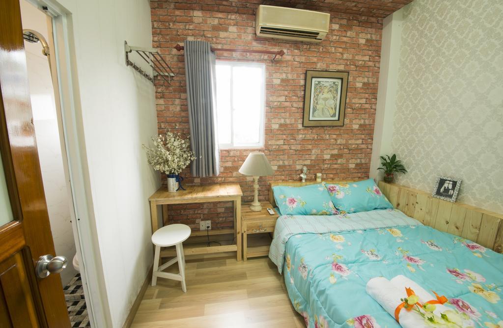 Wanderlust Saigon Hostel & Rooftop Bar Ho Chi Minh City Bagian luar foto