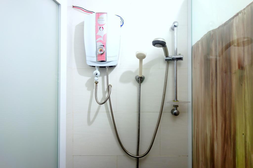 Wanderlust Saigon Hostel & Rooftop Bar Ho Chi Minh City Bagian luar foto