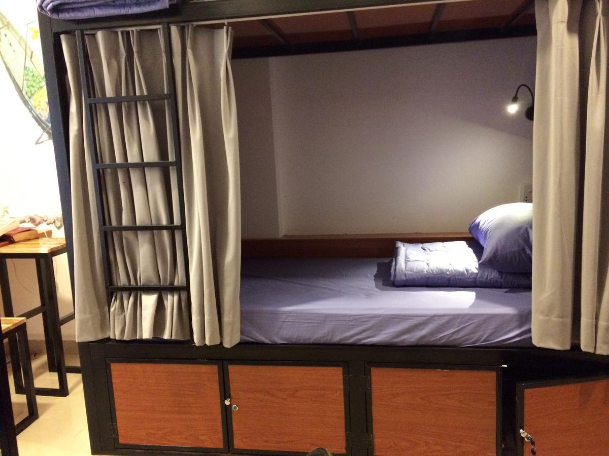 Wanderlust Saigon Hostel & Rooftop Bar Ho Chi Minh City Bagian luar foto