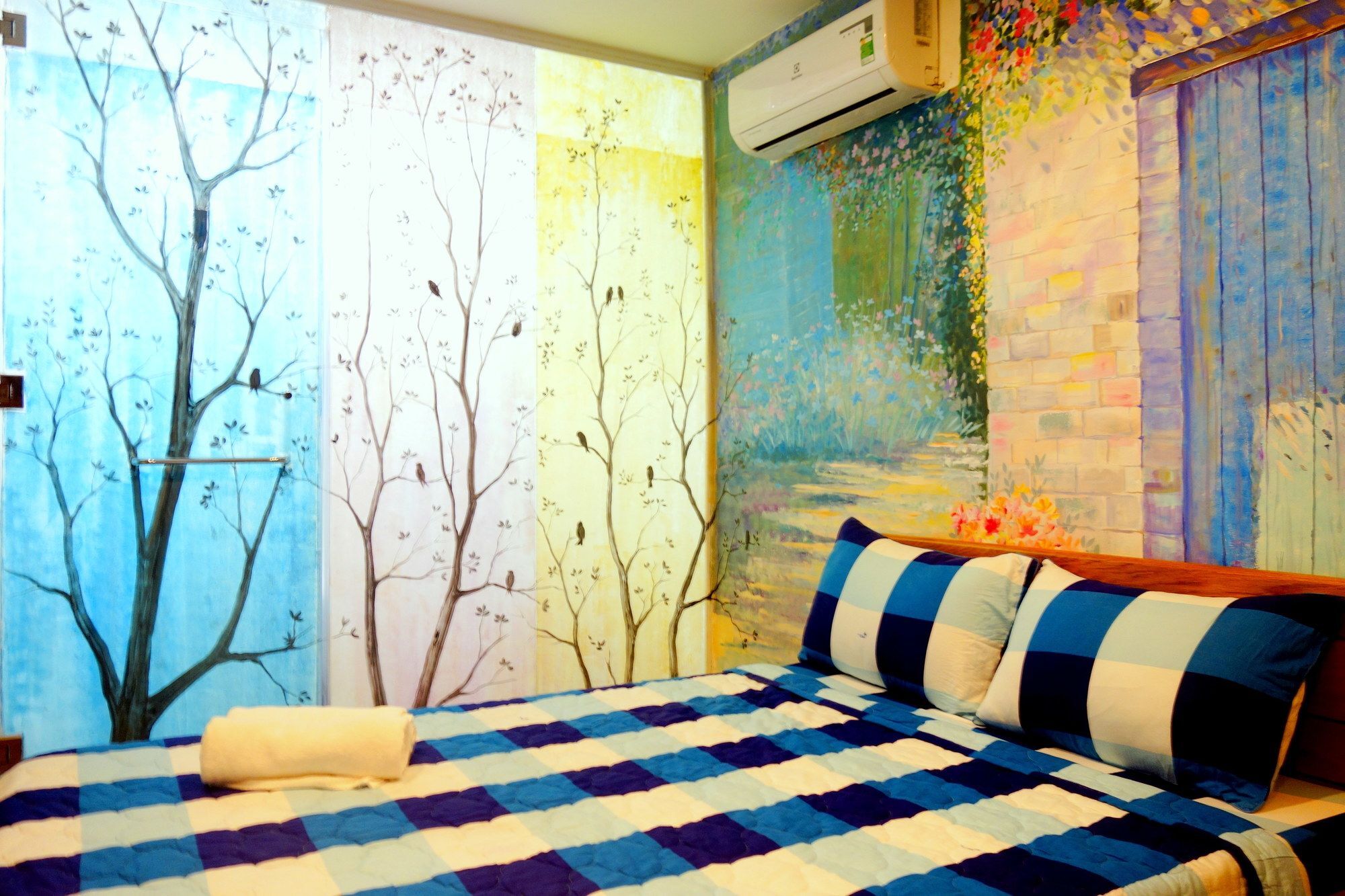 Wanderlust Saigon Hostel & Rooftop Bar Ho Chi Minh City Bagian luar foto