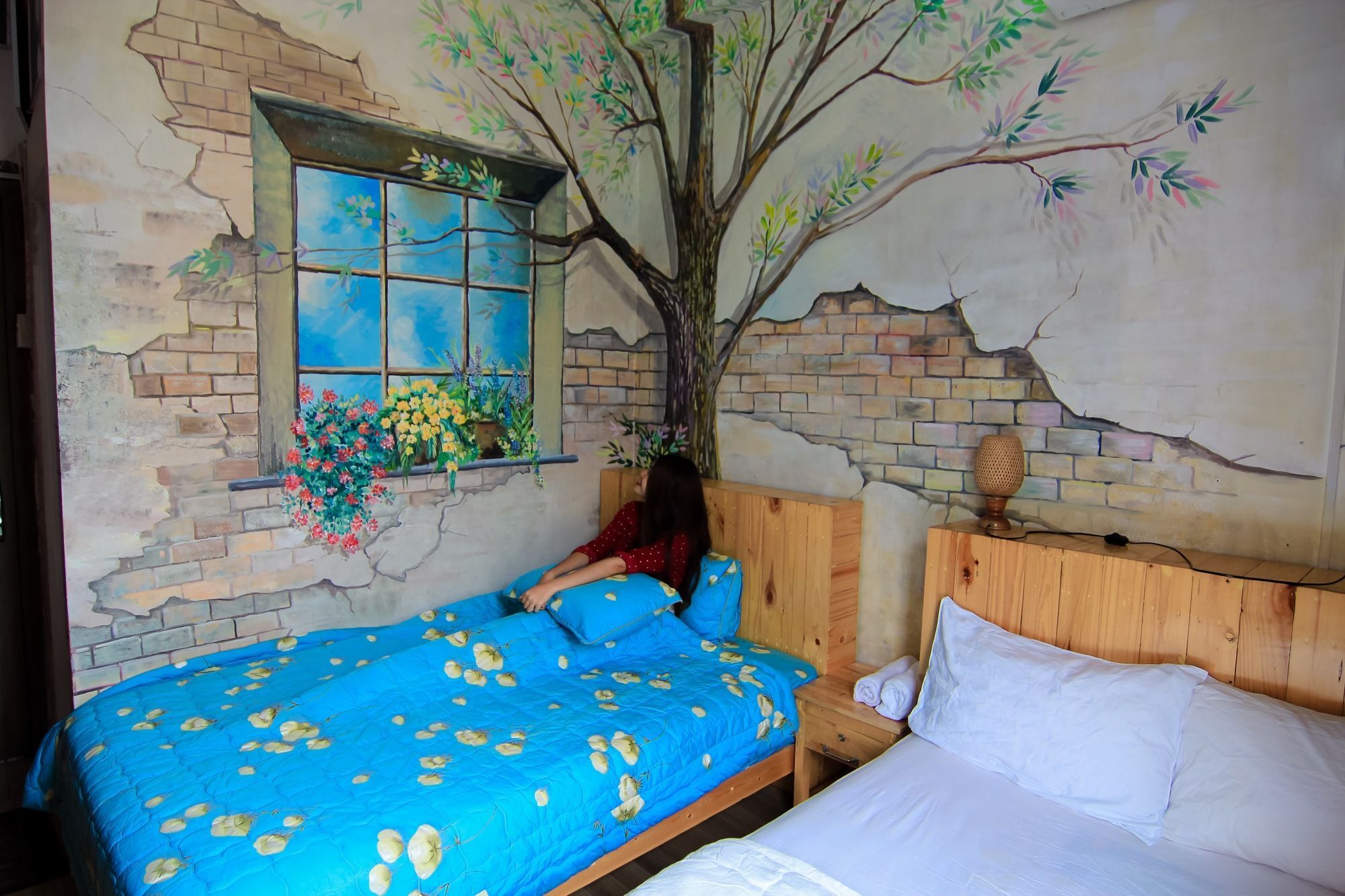 Wanderlust Saigon Hostel & Rooftop Bar Ho Chi Minh City Bagian luar foto